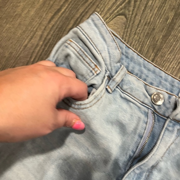 So Super High Rise Wide Leg Jeans Distressed Denim Light Wash Juniors Size 9 - Picture 5 of 11